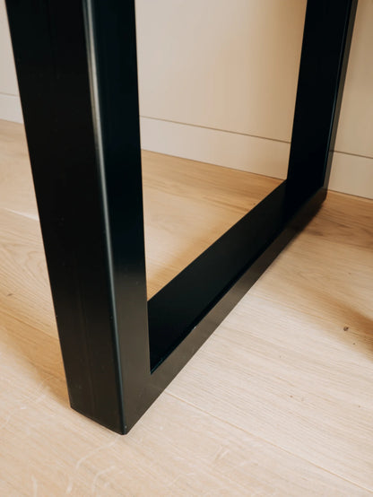 Computer table